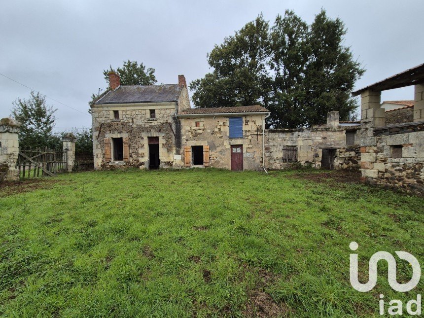 Maison de campagne 3 pièces de 84 m² à LORETZ D'ARGENTON (79290)