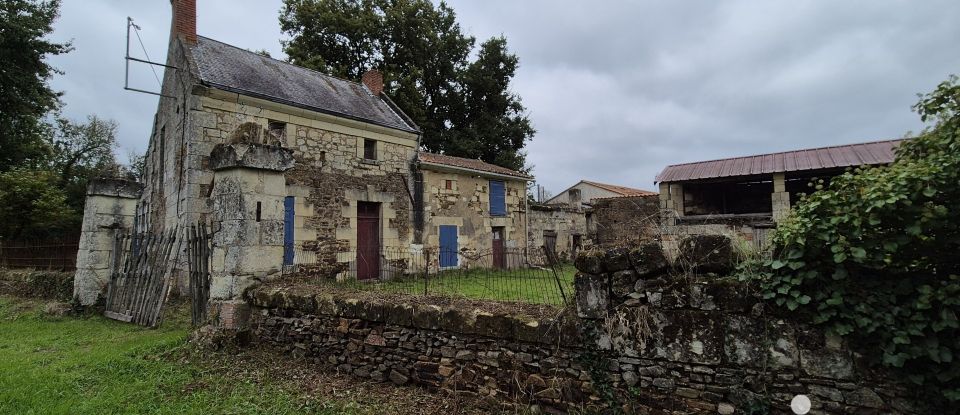 Maison de campagne 3 pièces de 84 m² à LORETZ D'ARGENTON (79290)