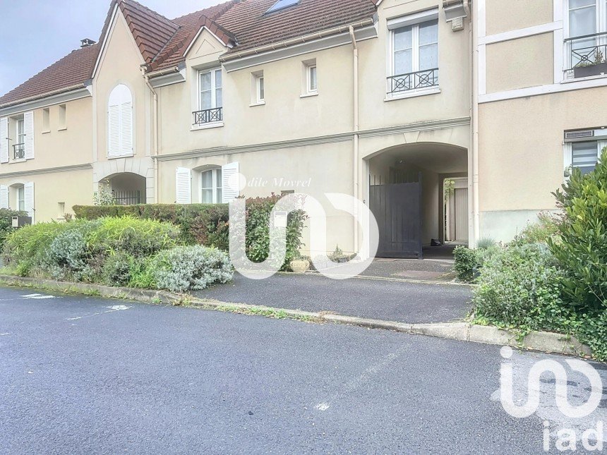 Maison 6 pièces de 111 m² à Le Plessis-Bouchard (95130)