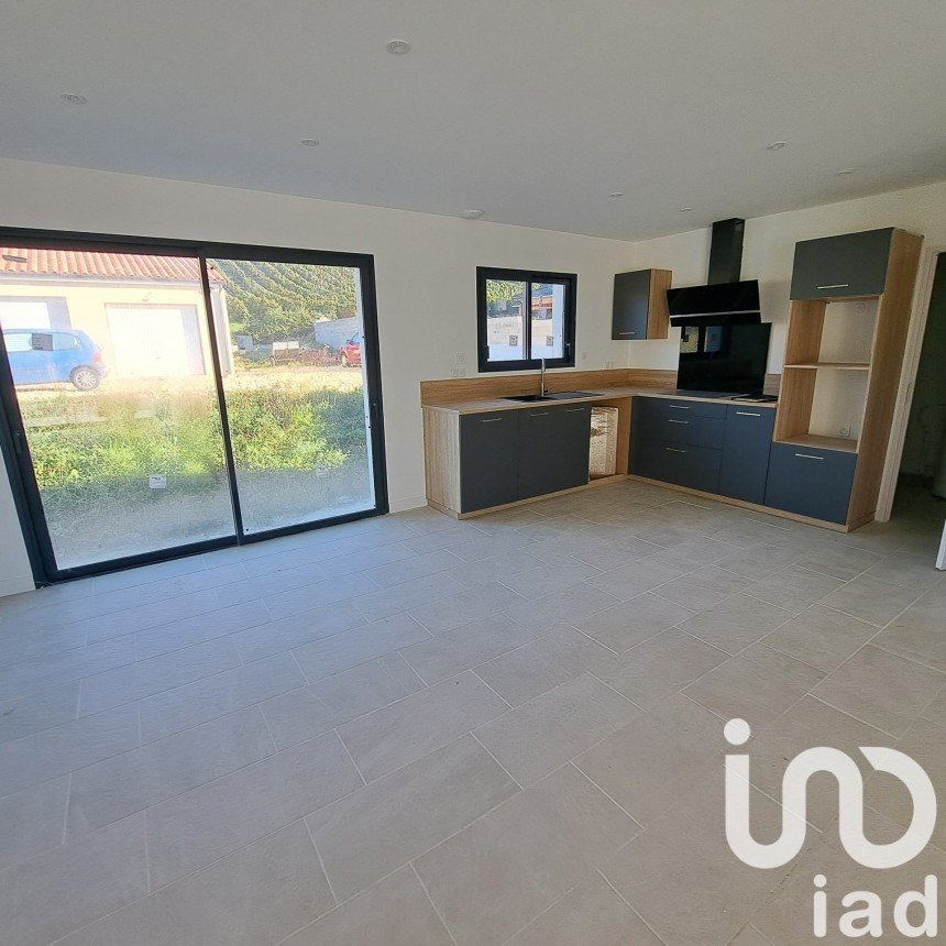 Maison 4 pièces de 101 m² à Bergerac (24100)