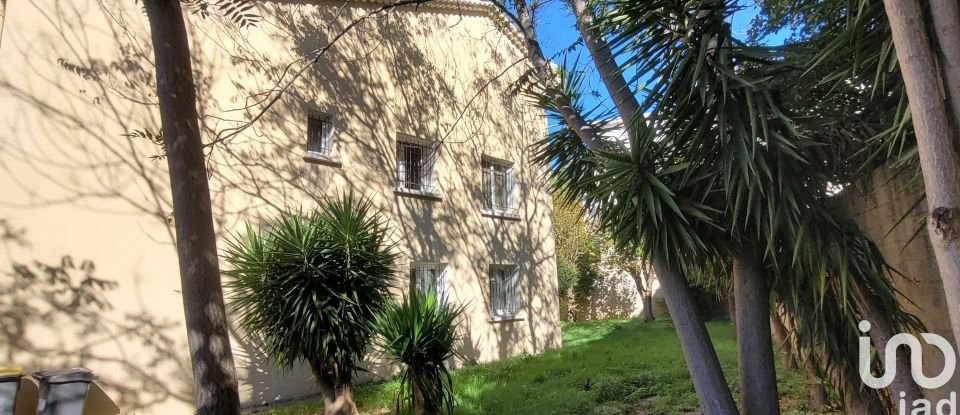 Maison traditionnelle 6 pièces de 200 m² à Toulon (83000)