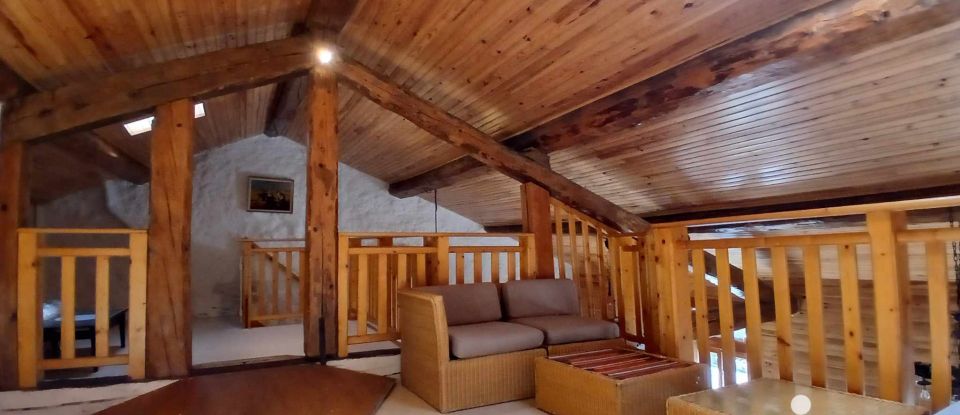 Lodge 12 rooms of 336 m² in Camurac (11340)