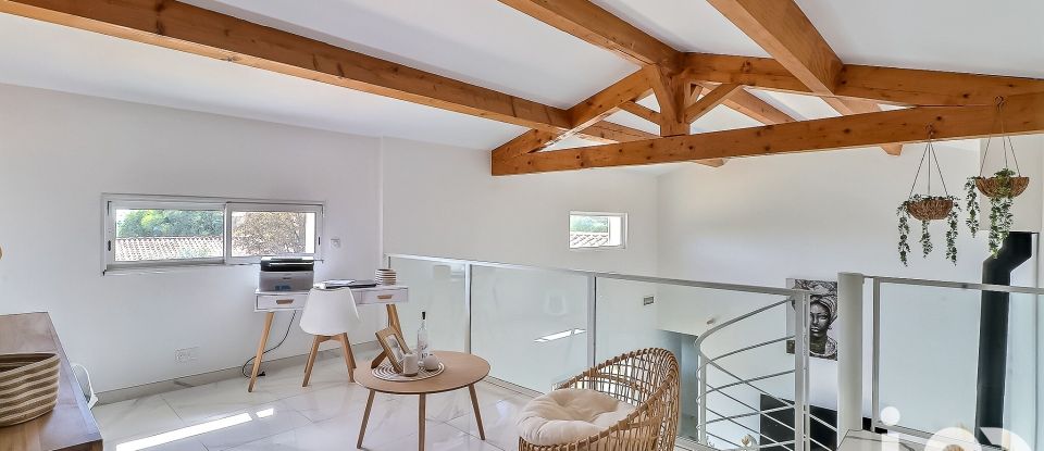 Maison 6 pièces de 180 m² à Cabrières (30210)