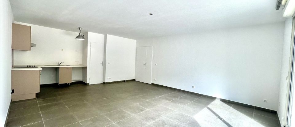 Appartement 3 pièces de 65 m² à Marseille (13013)