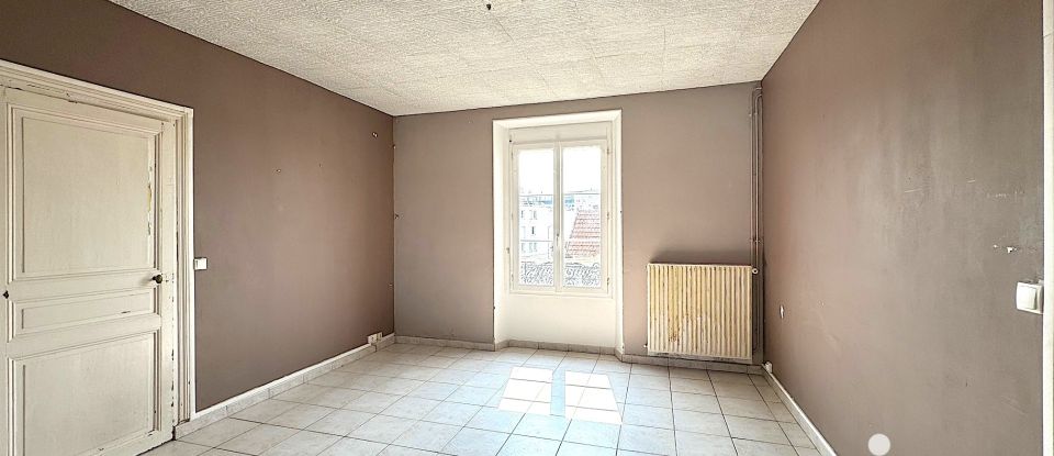 Apartment 5 rooms of 74 m² in Montereau-Fault-Yonne (77130)