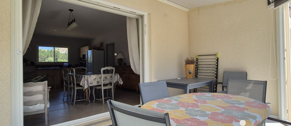 House 4 rooms of 90 m² in Séderon (26560)