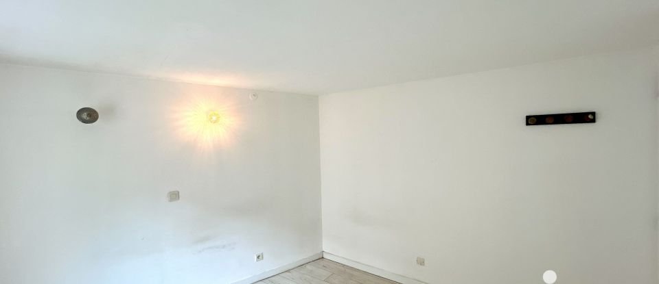 Appartement 2 pièces de 69 m² à Bollène (84500)