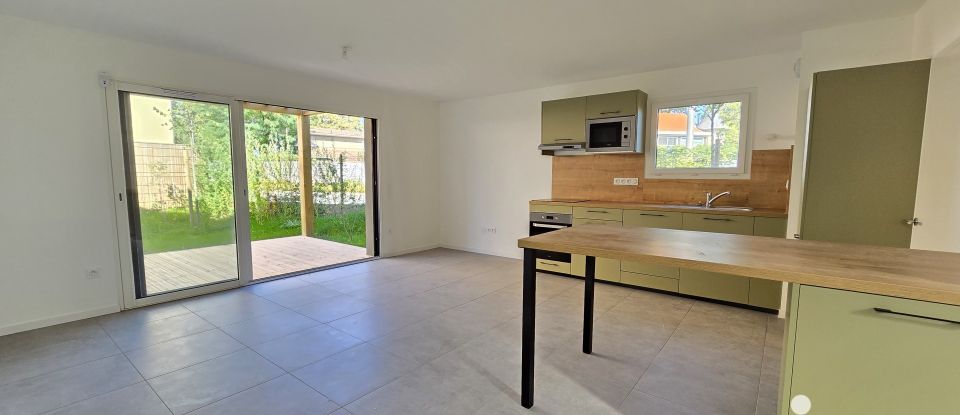 Maison 4 pièces de 105 m² à Pessac (33600)