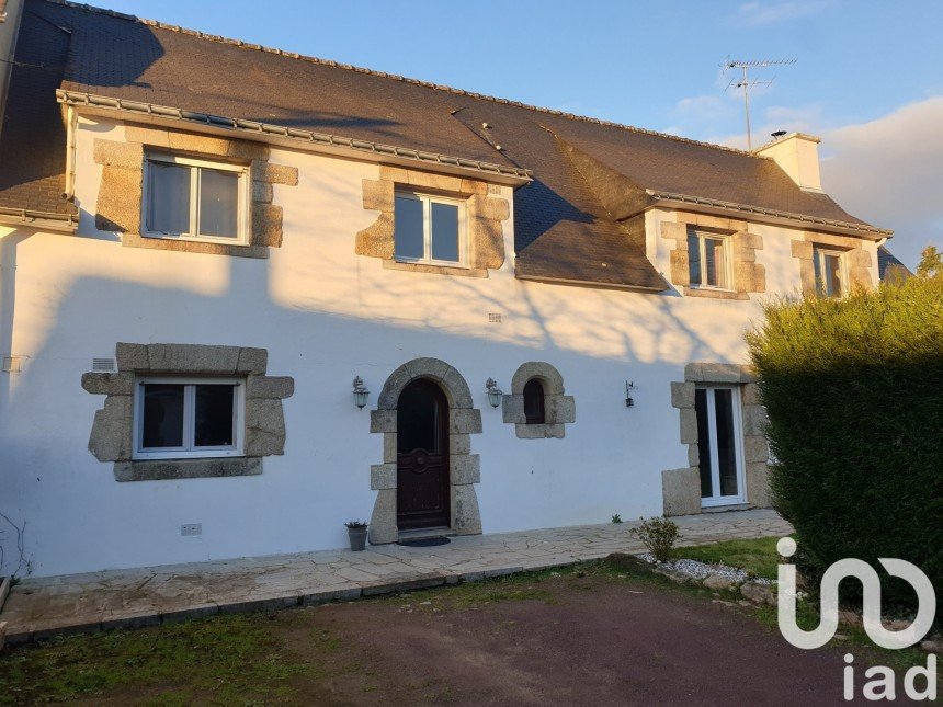 Maison traditionnelle 5 pièces de 154 m² à Languidic (56440)