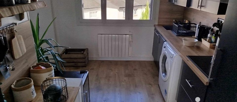 Apartment 4 rooms of 73 m² in Bourges (18000)