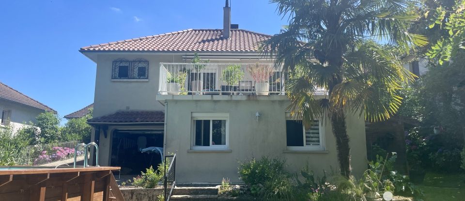 Traditional house 7 rooms of 130 m² in Brive-la-Gaillarde (19100)