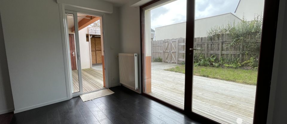 Appartement 4 pièces de 80 m² à La Chapelle-des-Fougeretz (35520)