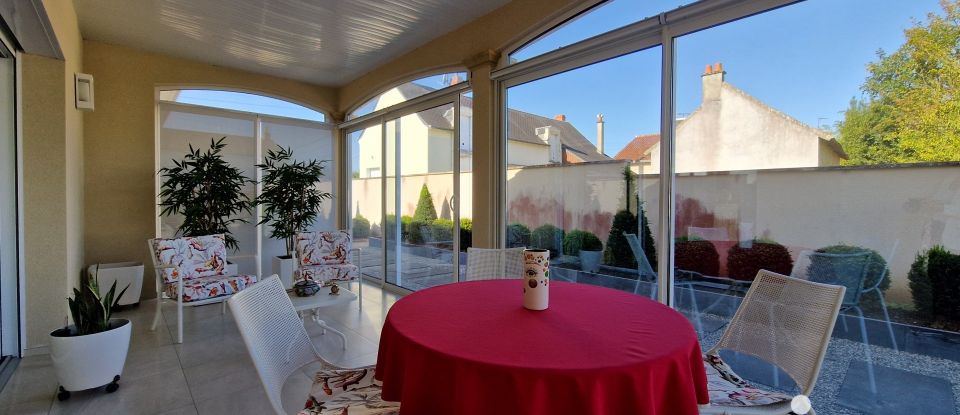 House 4 rooms of 116 m² in Châtellerault (86100)