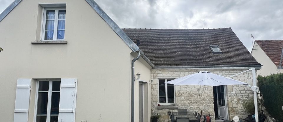 Village house 5 rooms of 101 m² in La Neuville-Roy (60190)