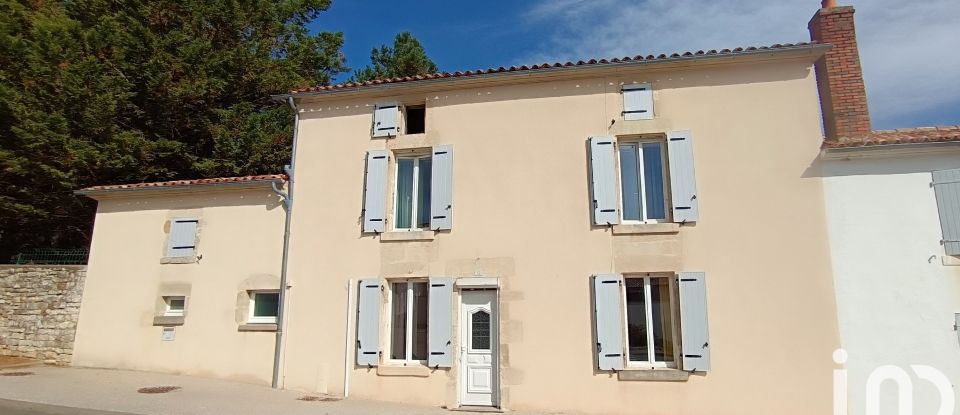 Village house 3 rooms of 75 m² in Pissotte (85200)