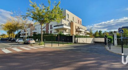 Parking of 88 m² in Lieusaint (77127)