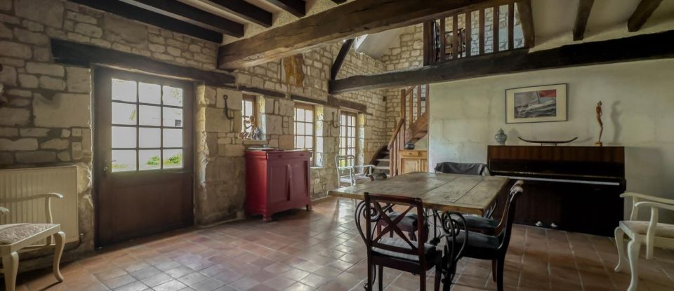 House 7 rooms of 220 m² in Francières (60190)