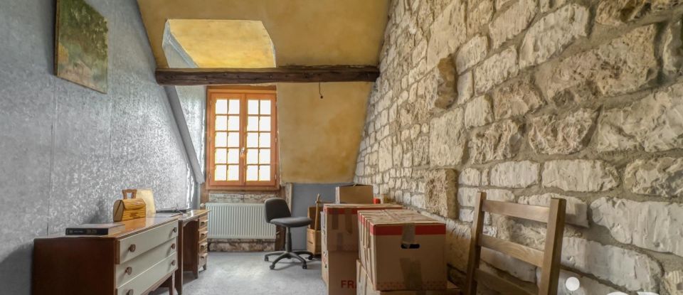 House 7 rooms of 220 m² in Francières (60190)