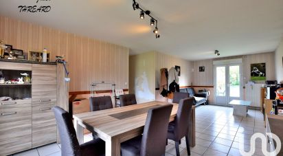 House 3 rooms of 81 m² in Saint-Jean-Saint-Germain (37600)