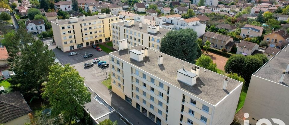 Apartment 3 rooms of 82 m² in Bourg-en-Bresse (01000)