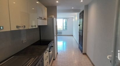 Apartment 3 rooms of 60 m² in Bastia (20200)