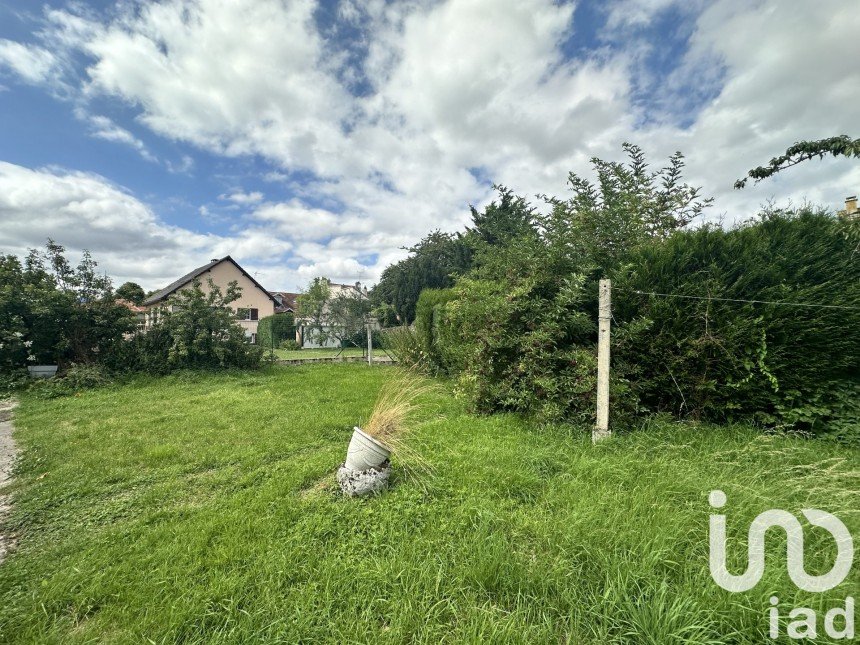 Land of 391 m² in Guyancourt (78280)