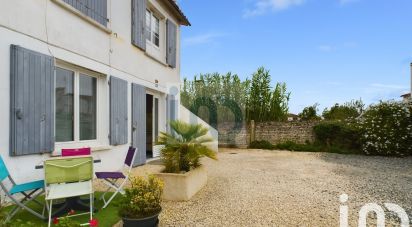 Traditional house 6 rooms of 94 m² in La Flotte (17630)