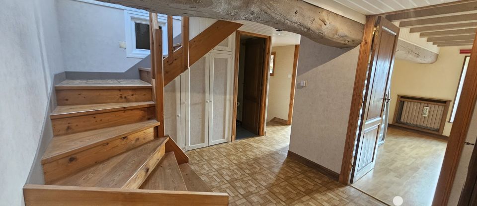 Maison de campagne 7 pièces de 143 m² à Mont-Saint-Père (02400)