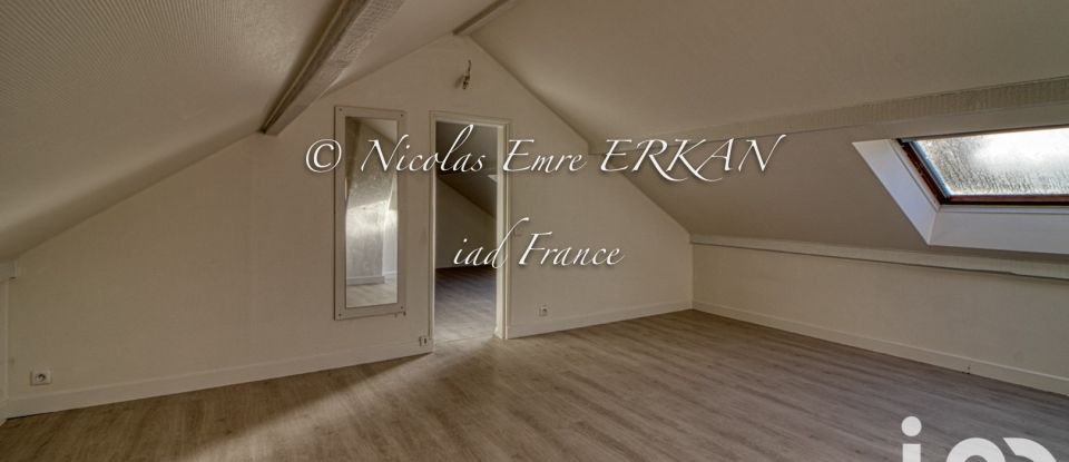 House 7 rooms of 150 m² in Rosny-sur-Seine (78710)