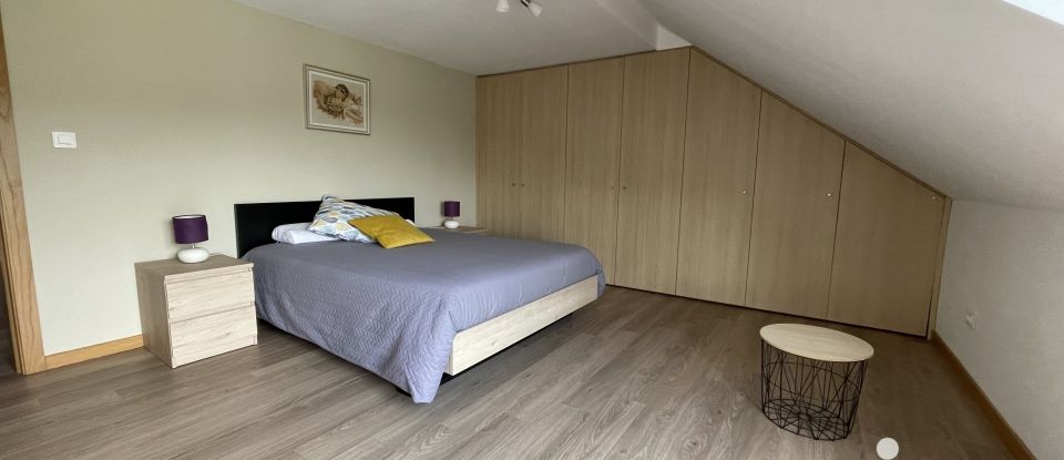 Maison 5 pièces de 150 m² à Sainte-Hélène (56700)