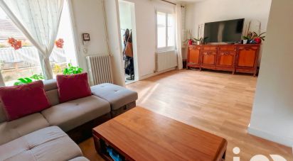 House 4 rooms of 105 m² in Savigny-sur-Orge (91600)