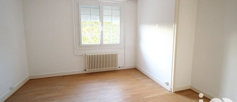 Maison 7 pièces de 151 m² à Bourbon-Lancy (71140)