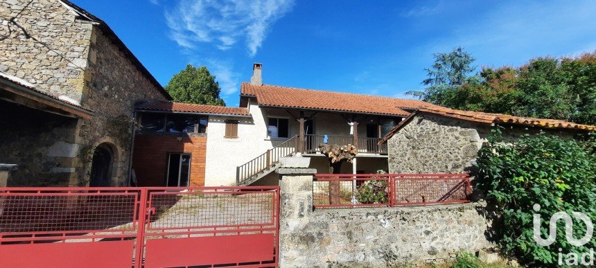 Ferme 6 pièces de 110 m² à Galgan (12220)