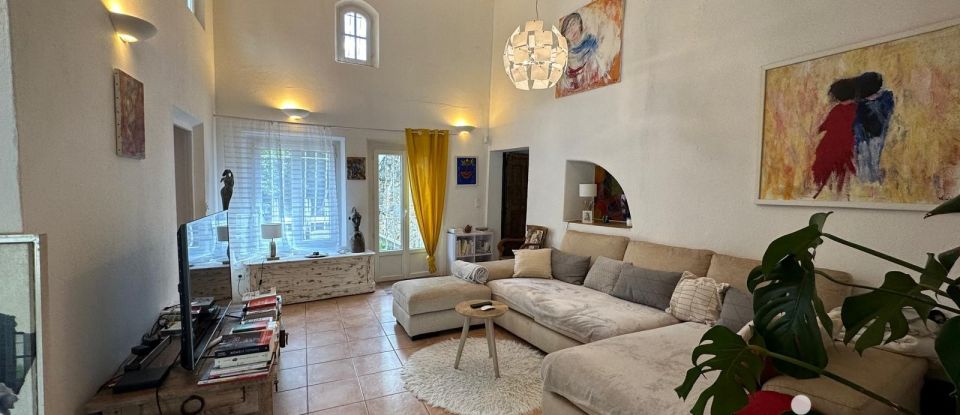 Bastide 5 rooms of 219 m² in Bagnols-en-Forêt (83600)