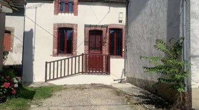 Maison de village 3 pièces de 80 m² à Saint-Aubin-sur-Yonne (89300)