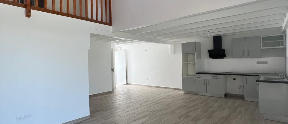 House 4 rooms of 107 m² in Trois-Rivières (97114)