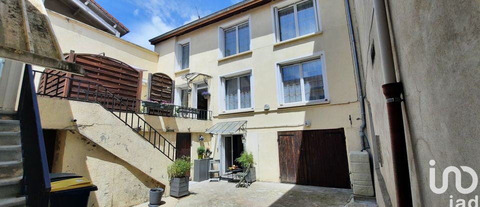 Townhouse 5 rooms of 110 m² in Saint-Étienne (42000)