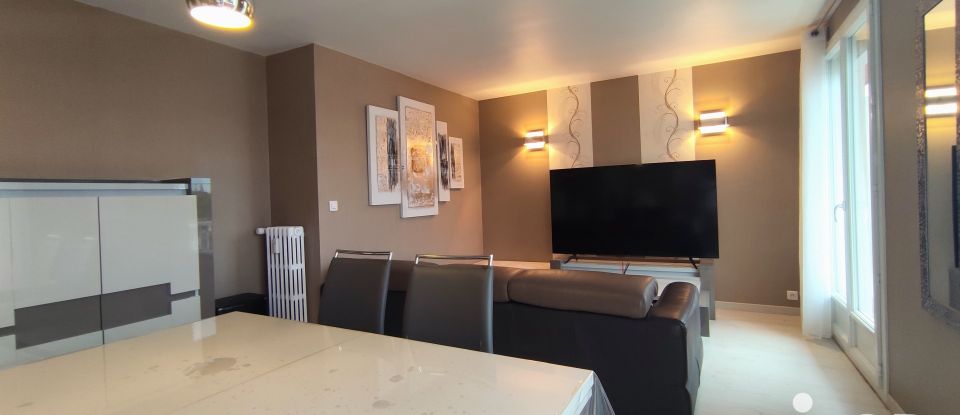 Apartment 4 rooms of 68 m² in Angers (49100)