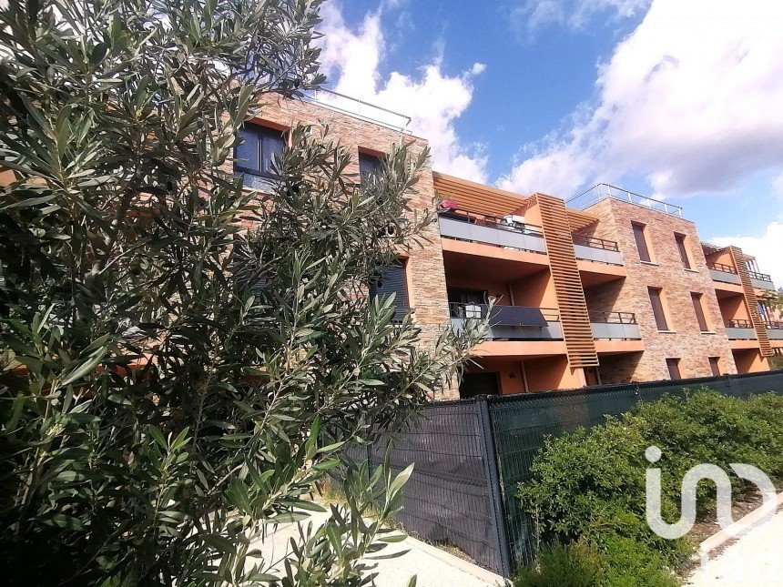 Apartment 3 rooms of 64 m² in Bormes-les-Mimosas (83230)