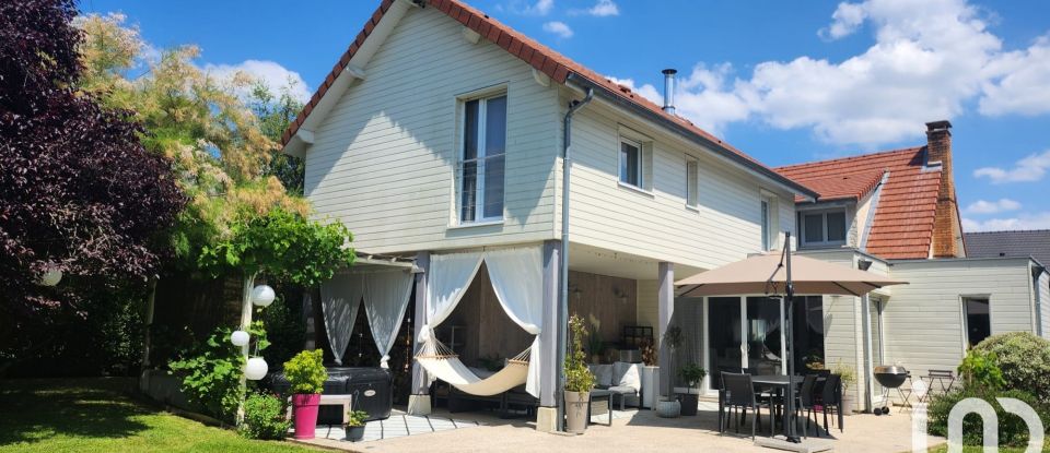 Maison 7 pièces de 180 m² à Beynes (78650)