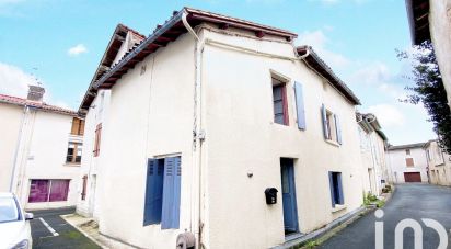 Townhouse 4 rooms of 88 m² in La Mothe-Saint-Héray (79800)