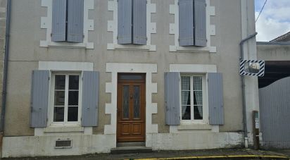 Maison traditionnelle 5 pièces de 112 m² à Aulnay (17470)