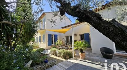 House 6 rooms of 239 m² in Sanary-sur-Mer (83110)