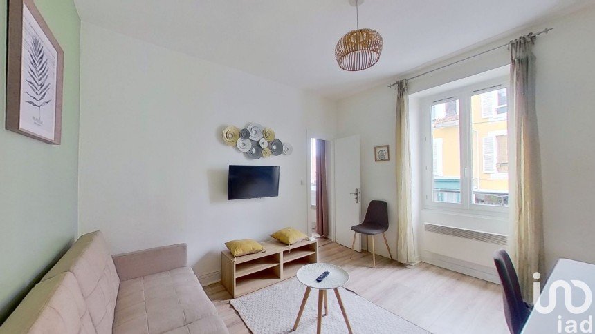 Apartment 2 rooms of 33 m² in Corbeil-Essonnes (91100)