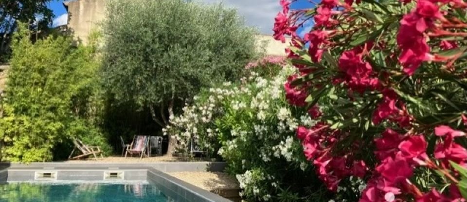 Village house 7 rooms of 162 m² in Uzès (30700)