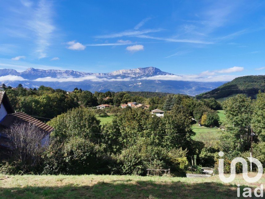 Terrain de 900 m² à Brié-et-Angonnes (38320)