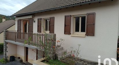 Maison 4 pièces de 94 m² à Saint-Chamant (15140)