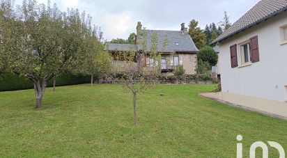 Maison 4 pièces de 94 m² à Saint-Chamant (15140)