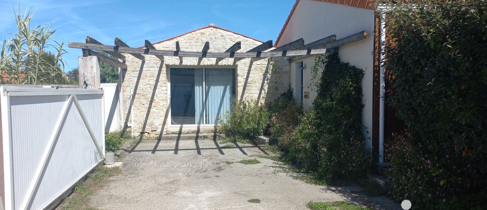 Traditional house 5 rooms of 196 m² in Dolus-d'Oléron (17550)