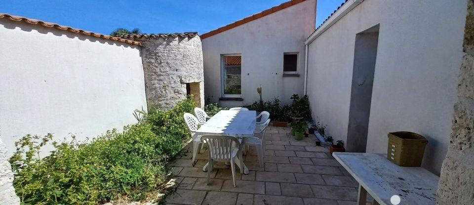 Traditional house 5 rooms of 196 m² in Dolus-d'Oléron (17550)